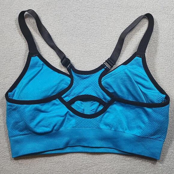 REEBOK BLUE SEAMLESS WIREFREE REMOVABLE PADS SPORTS BRA GENTLY‎ USED SIZE SMALL - Picture 2 of 3
